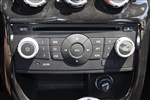 中华H220中控台音响控制键