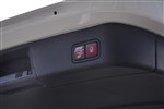 奔驰M级AMG(进口)车内行李箱锁定键