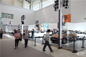 速度与激情 2016天津国际车展宝马展台