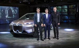 BMW X7全球首秀 宝马大型豪华车战略提速